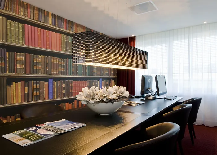 Express - Sloterdijk Station By Ihg 3*