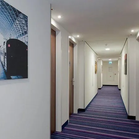 Hotel Express - Sloterdijk Station By Ihg Ámsterdam