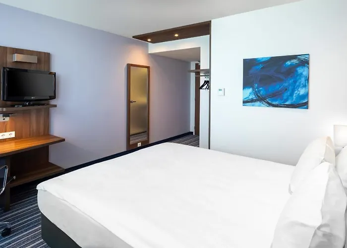 Express - Sloterdijk Station By Ihg Hotel 3*