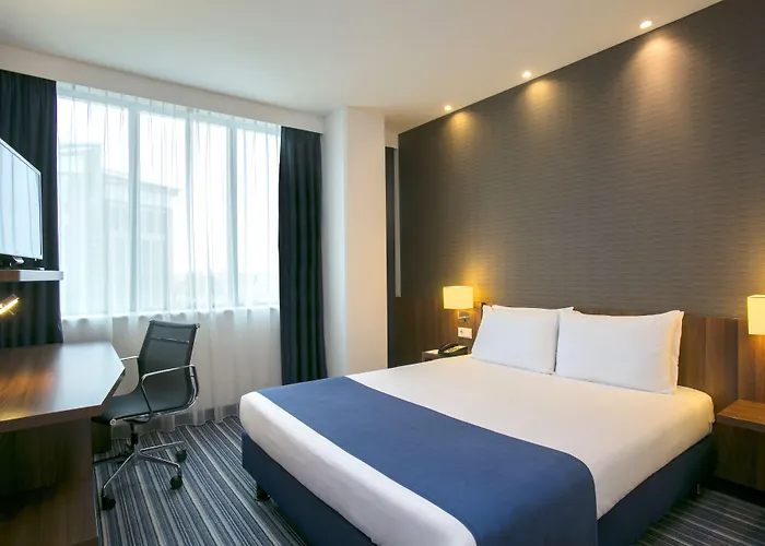 Express - Sloterdijk Station By Ihg