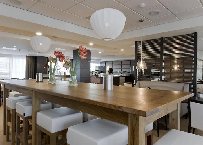 阿姆斯特丹斯特劳戴克智选假日酒店 3*