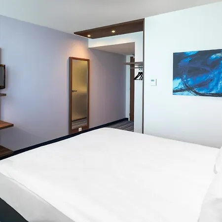 Express - Sloterdijk Station By Ihg Hotel 3*
