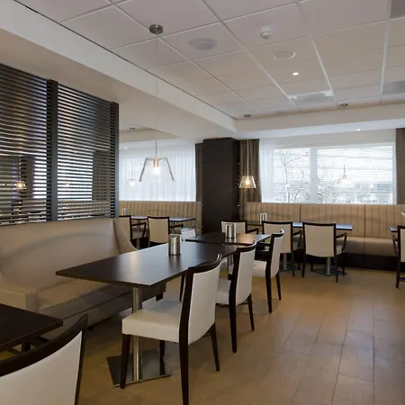 Express - Sloterdijk Station By Ihg