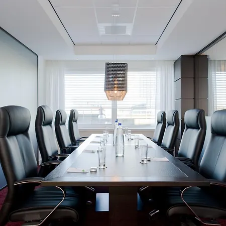 Express - Sloterdijk Station By Ihg